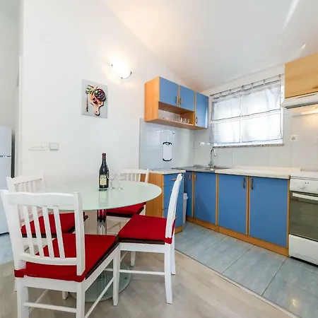 Apartament Juresko *